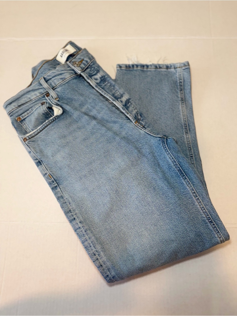 Agolde Riley High Rise Straight Crop Jeans - Picture 5 of 8